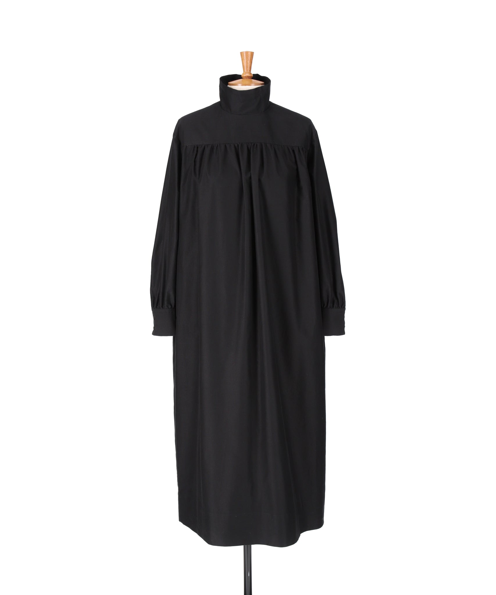 1224-03059 ライトモールスキン ハイネックドレス