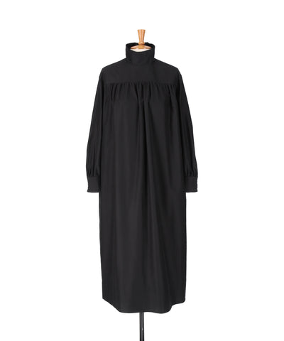 1224-03059 ライトモールスキン ハイネックドレス